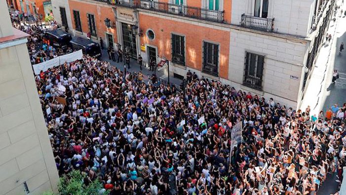 Un clam inunda els carrers contra la Justícia patriarcal en tot l'Estat espanyol