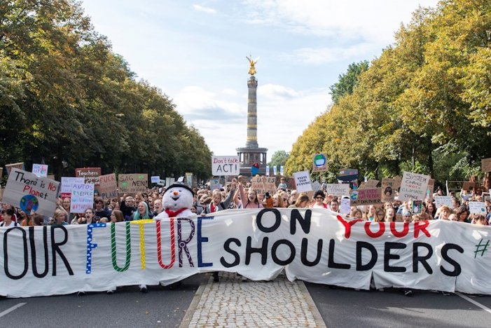 Massiva jornada de lluita mundial contra la crisi climàtica