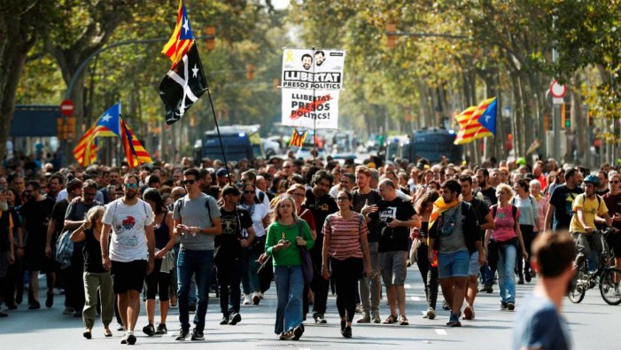 Amnistia JA pels presos polítics! Tots als carrers: Vaga general a Catalunya i mobilitzacions a tot l'Estat!