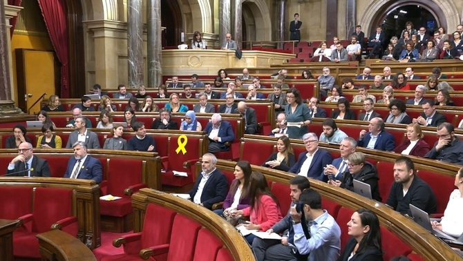El Parlament català debat la moció d'autodeterminació de la CUP