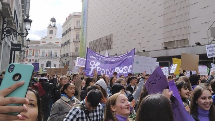 Vaga estudiantil feminista: milers de joves es mobilitzen