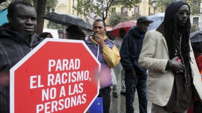 De veritat, Espanya no és racista? Sobre el racisme institucional i la necessitat de combatre'l