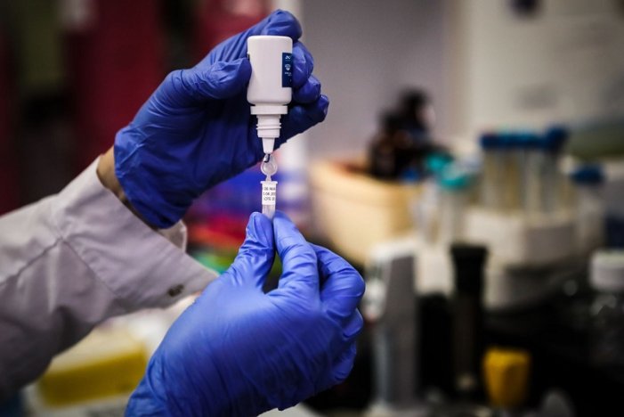 Rússia anuncia que té una vacuna per al coronavirus i deslliga la polèmica