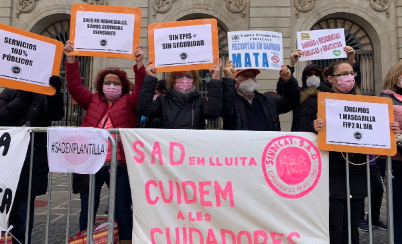 El govern municipal abandona les treballadores i usuàries del SAD de Barcelona
