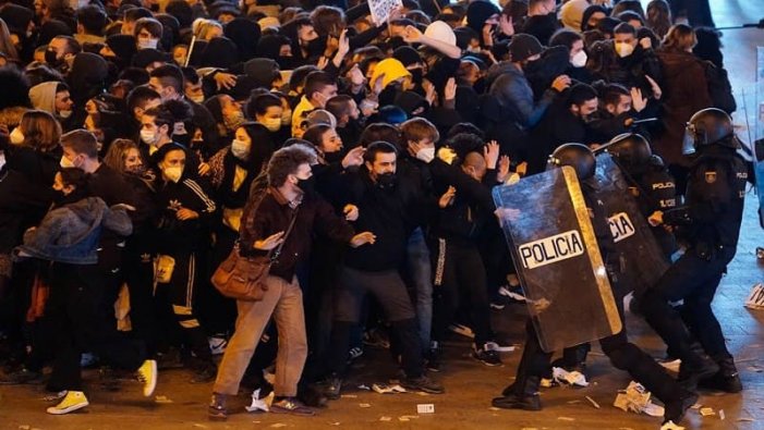Estrasburg demana a l'Estat espanyol que modifiqui la “llei mordassa”: “les autoritats han de tolerar les manifestacions espontànies”