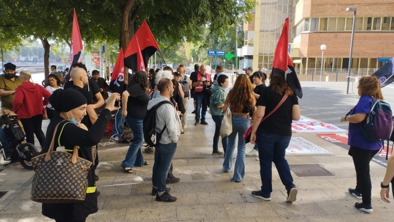 S'ajorna el judici de la Montse contra SEAT: organitzem-nos contra la repressió sindical!