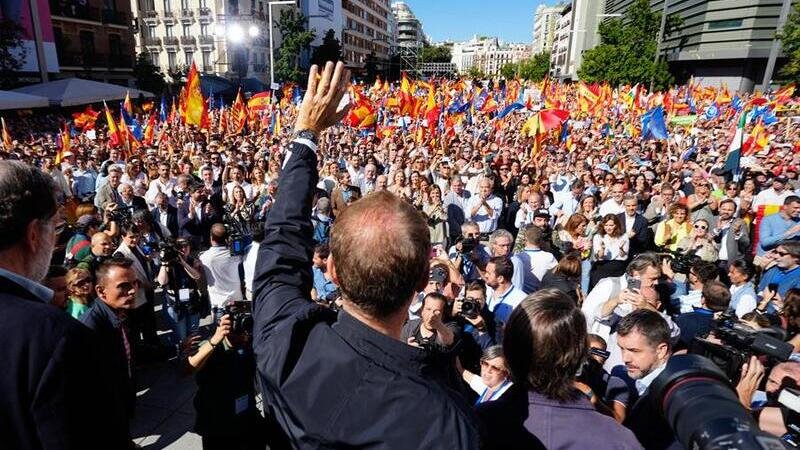 La dreta espanyolista es mobilitza contra l'amnistia i el dret democràtic a decidir. No els regalem els carrers!