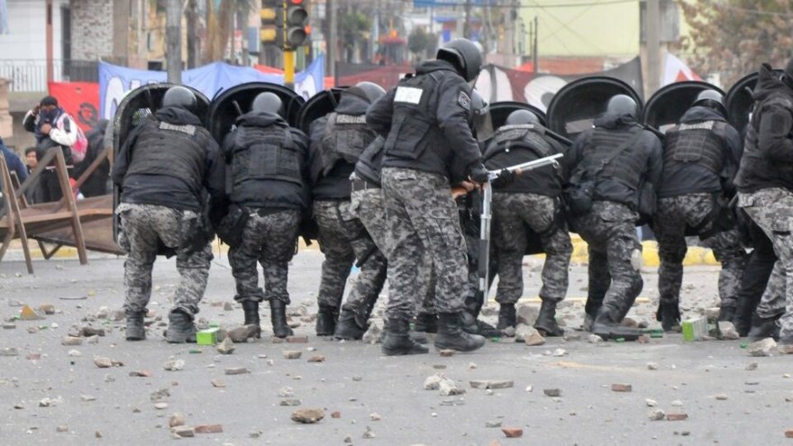Repressió, detencions i mobilitzacions a la província argentina de Jujuy per la reforma constitucional expressa