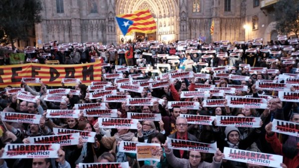 Els presos polítics catalans seran traslladats aquest divendres