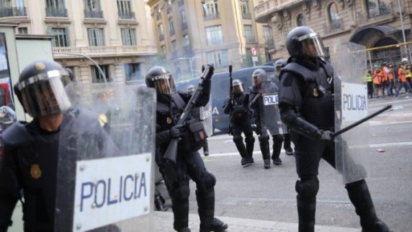 Llibertat provisional per la Paula, una de les preses polítiques d'aquestes setmanes a Catalunya
