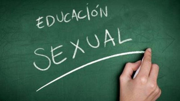 Contra el pin parental, més educació sexual a les aules