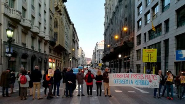 Els Comitès de Defensa de la República es preparen per a la vaga del 8N amb talls de carreteres
