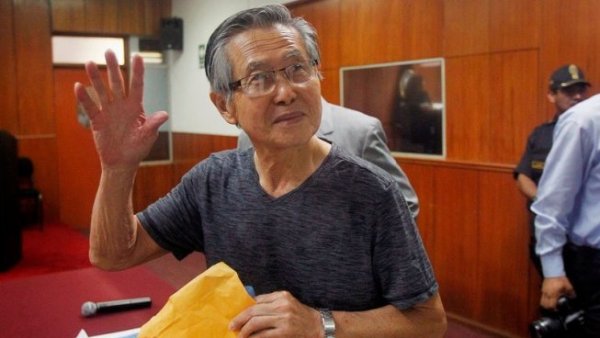Fujimori agraeix l'indult i Kuczynski anomena "errors i excessos" als crims de l'exmandatari