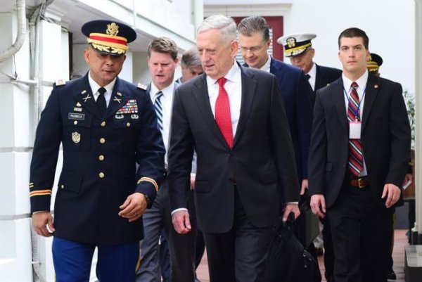 EE.UU passa de la “guerra contra el terrorisme” a preparar-se per a un conflicte entre potències