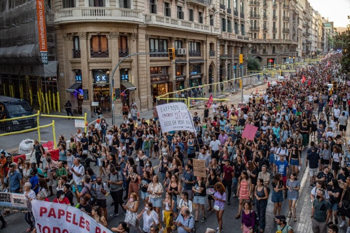 Panoràmica de la manifestació a Via Laietana. Imatge victorcabophoto